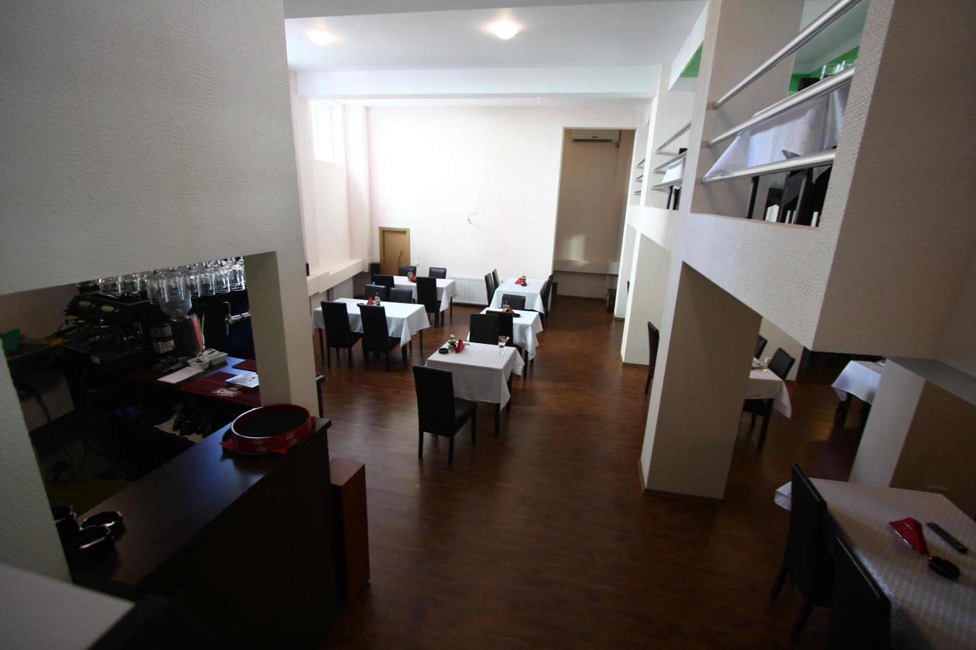 Hotel Basarab Bucureşti Eksteriør bilde